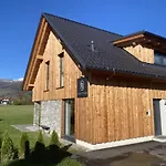 Mountain Esttes Ferienhaus *